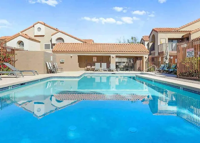 The Cool Cactus With Pool And Jacuzzi Hébergement de vacances *