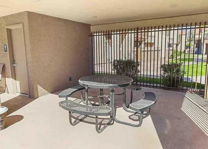 Hébergement de vacances The Cool Cactus With Pool And Jacuzzi Tempe